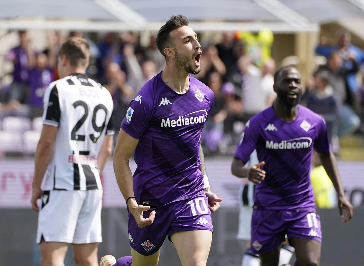 l om tente un pari italien mais il n est pas le seul castrovilli 378127