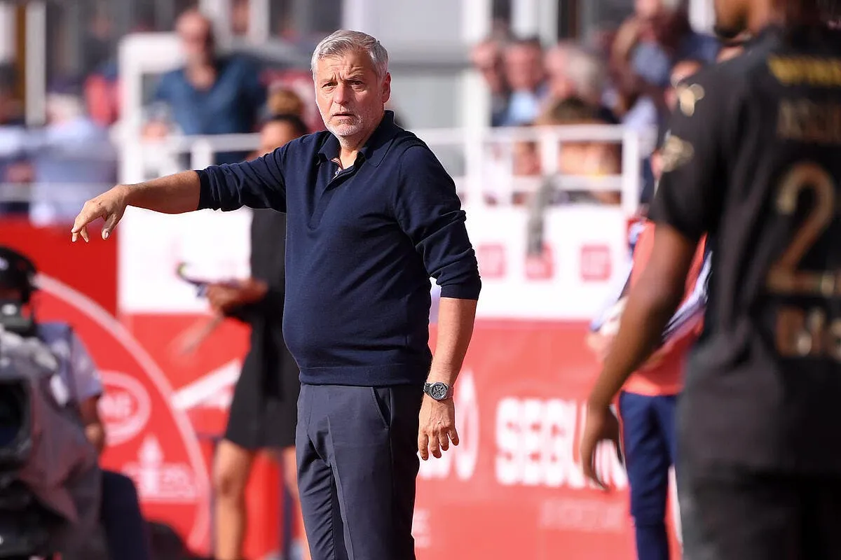 l1 bruno genesio s en prend a amazon icon ab1 7572 2 365474