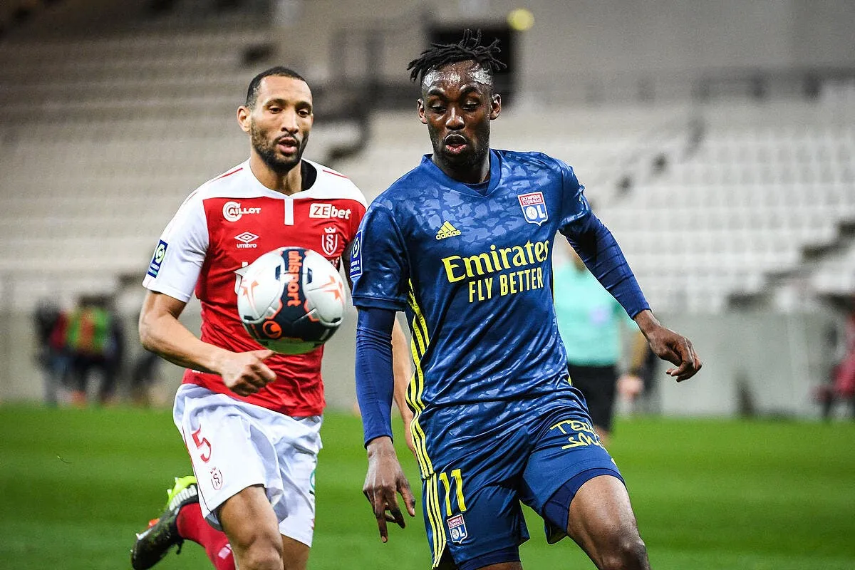 l1 kadewere offre un point precieux a l ol icon mm1 5363 309015