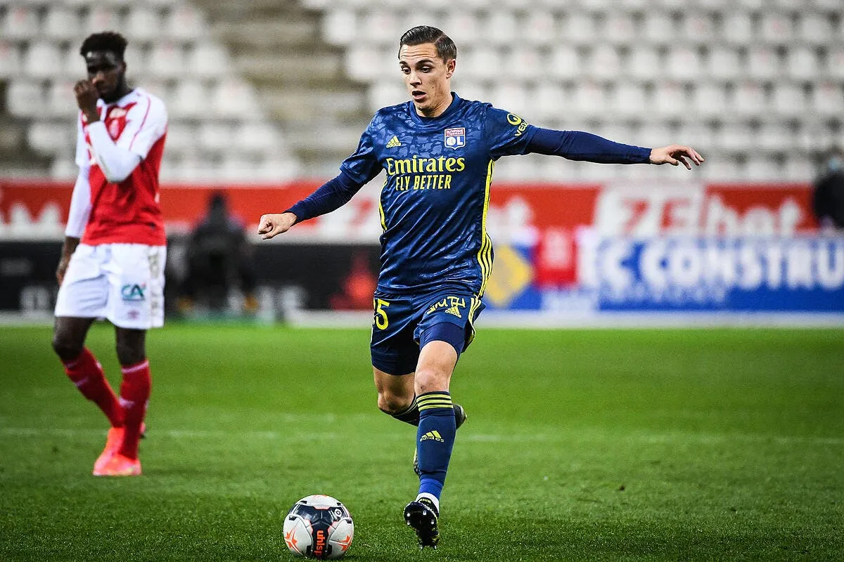 l1 l equipe type du week end avec balerdi et caqueret icon mm1 5360 309205