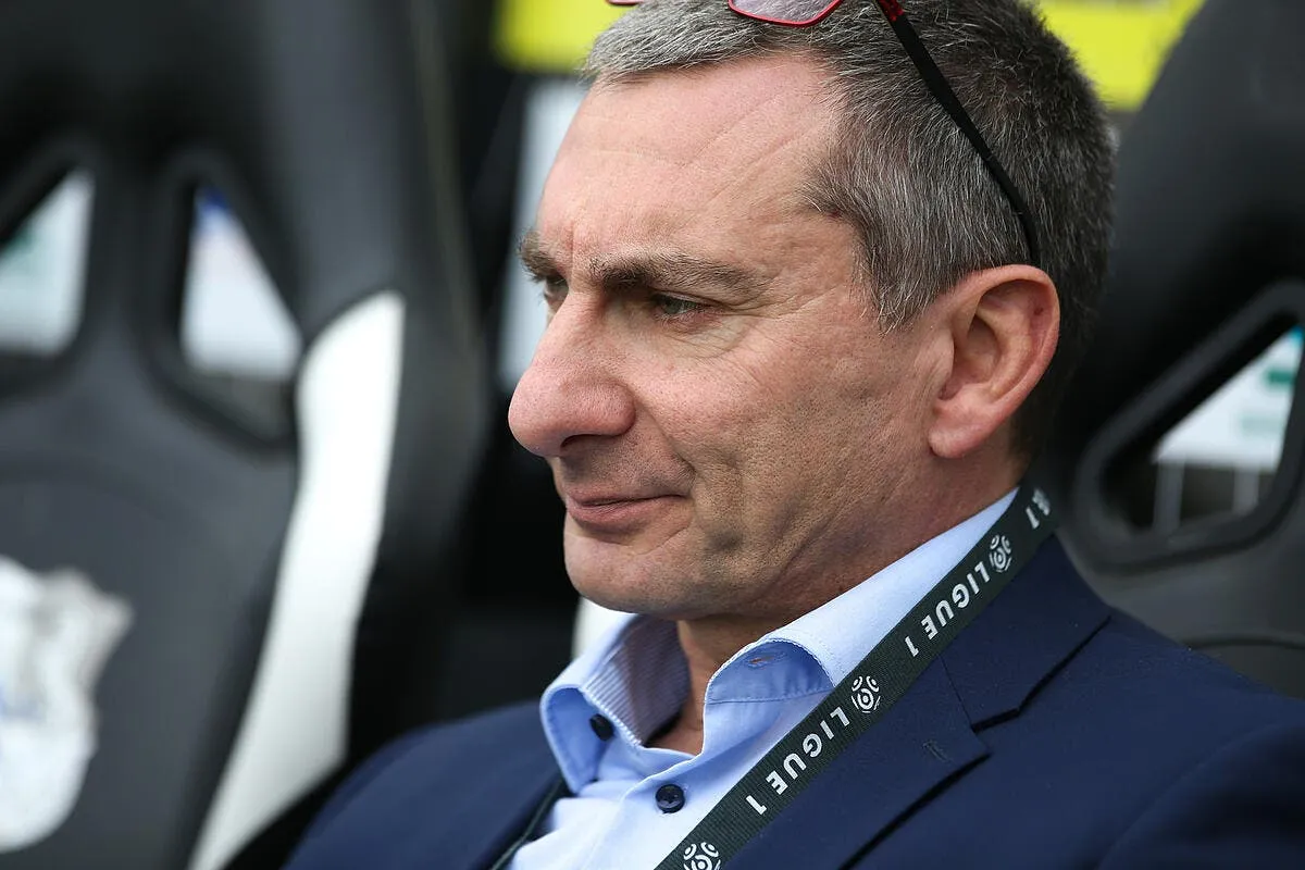 l1 le patron des arbitres vires il en reve icon fid 280419 08 139 353292