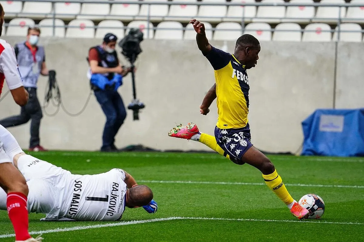 l1 monaco gagne a reims et bouge l ol du podium icon 210509p36426 313715