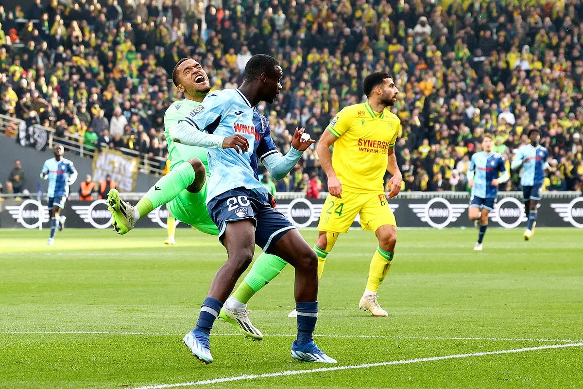 l1 un joueur du havre agresse au cutter icon r6gl7833 370285