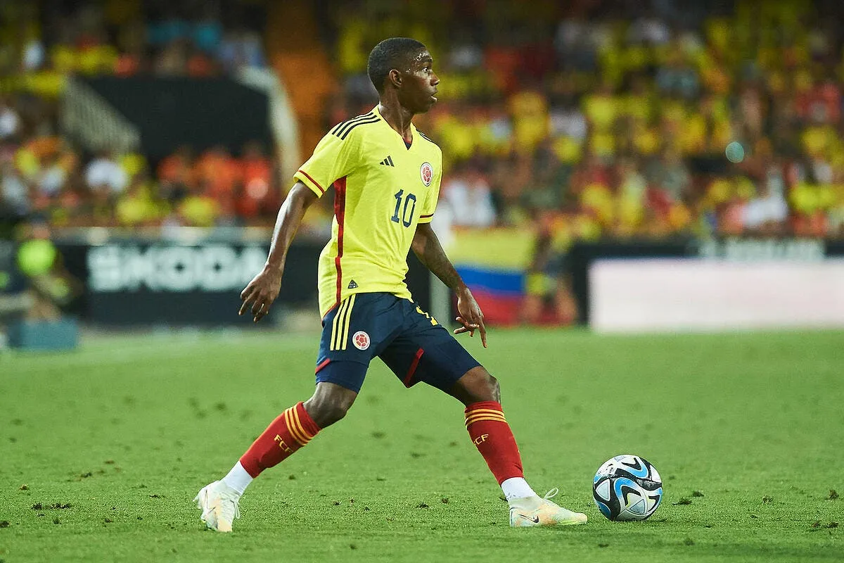 l1 yaser asprilla trop gourmand rennes l offre a l ol iconsport 175697 0044 379457