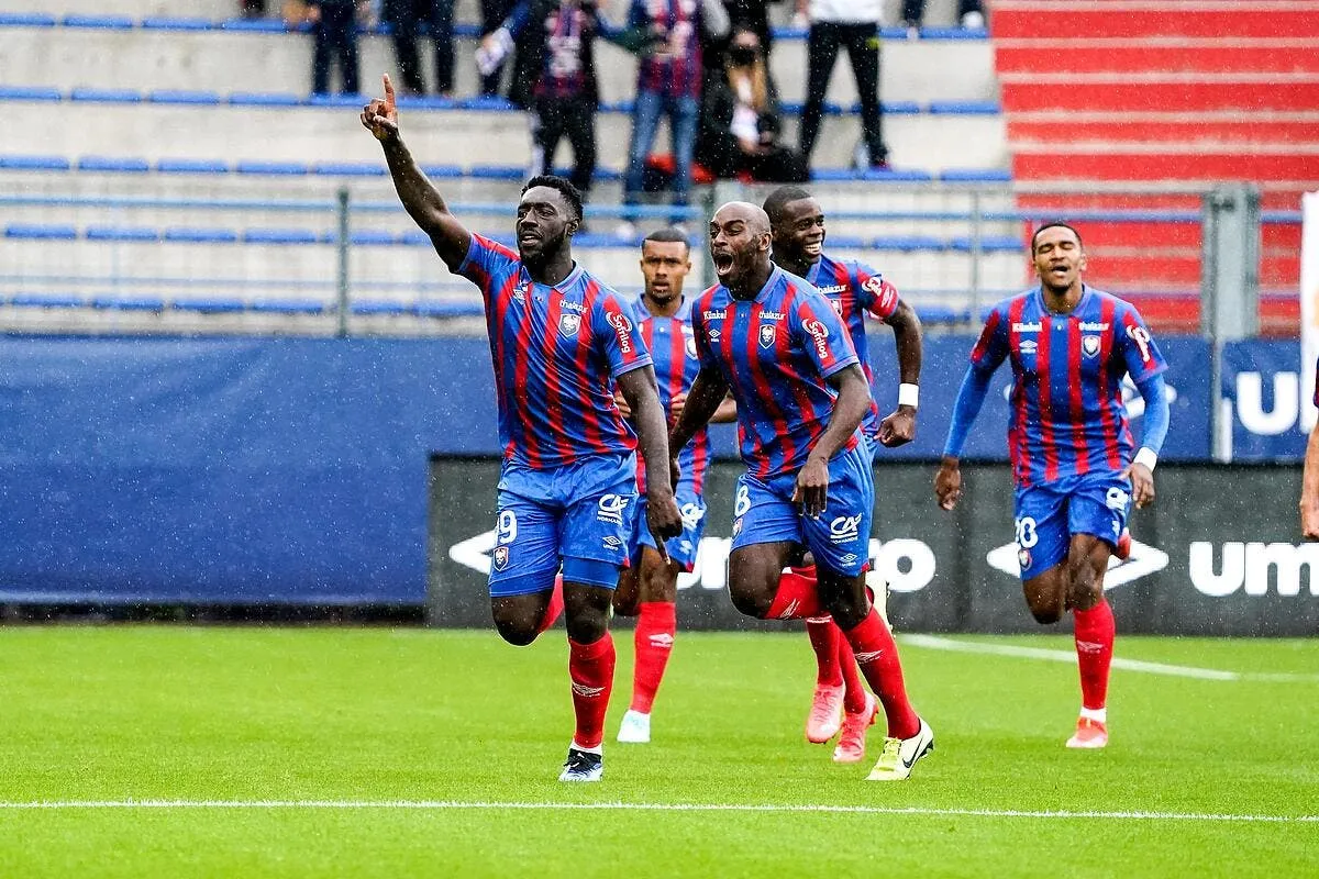 l2 caen et le paris fc demarrent tres fort icon pf18488 319821