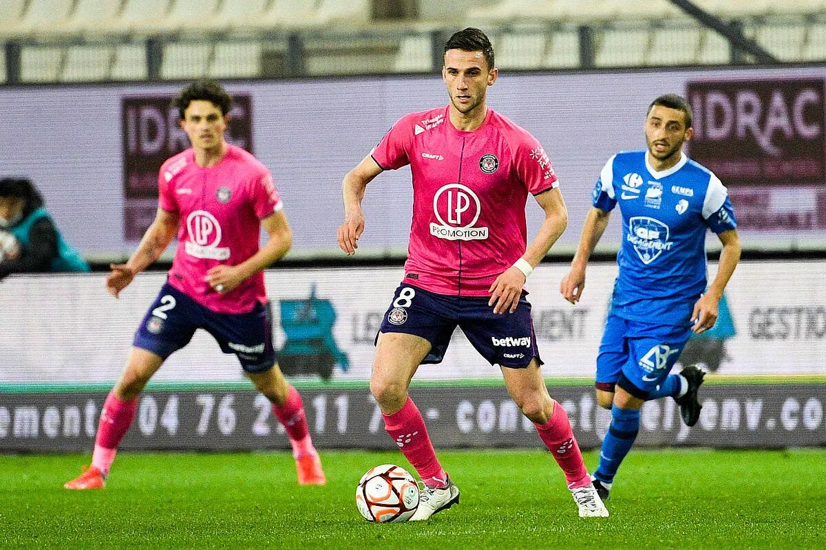 l2 toulouse enfonce grenoble et fonce vers la l1 icon sac0946 335817