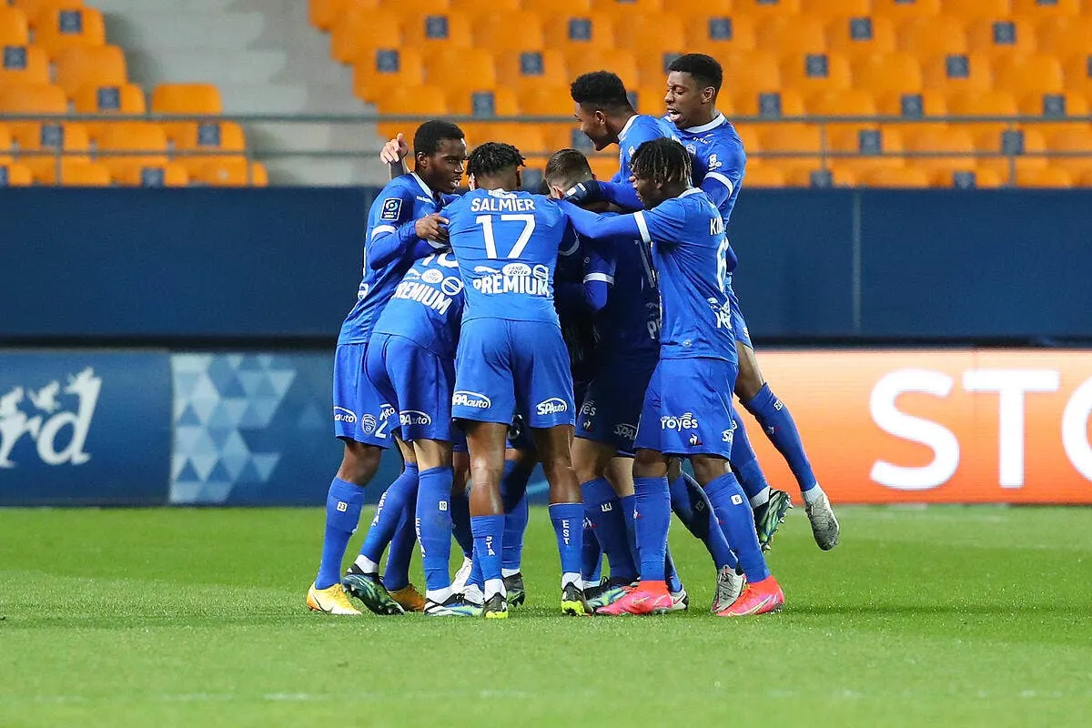 l2 troyes en ligue 1 caen au bord du gouffre icon 210403val91705 313637