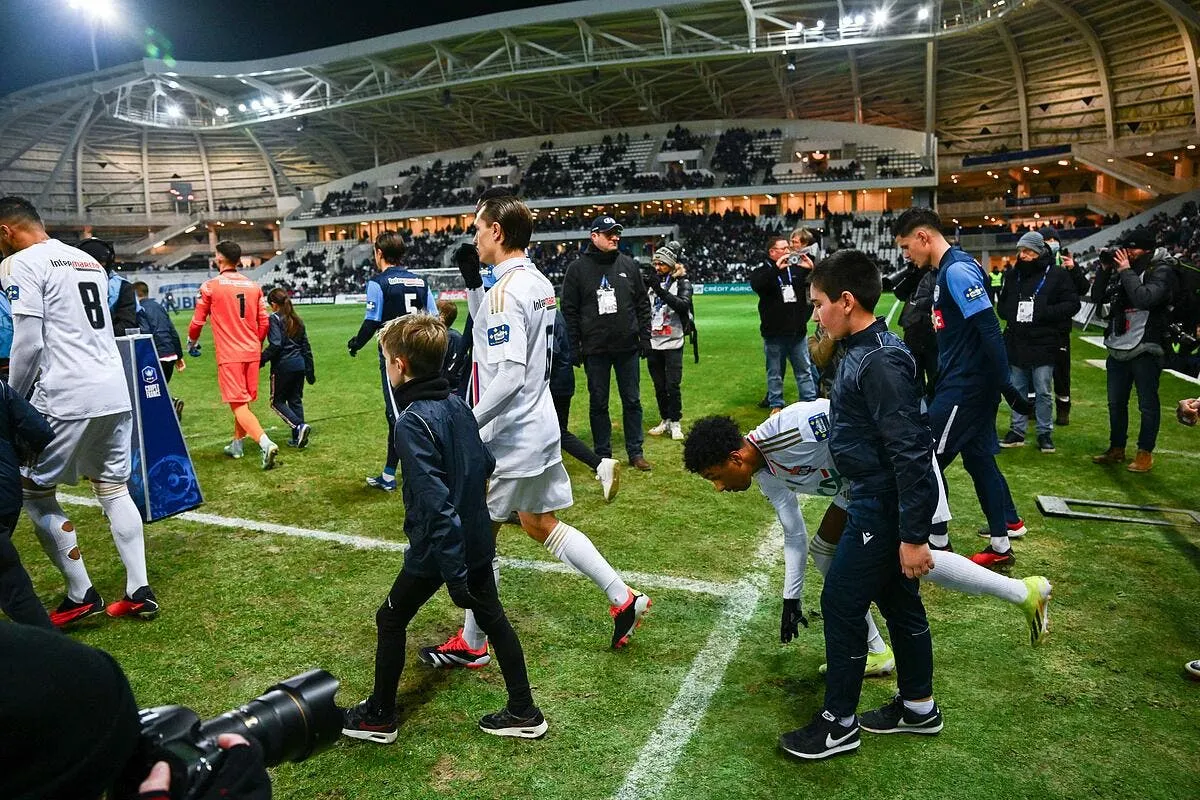 la cellule de recrutement de l ol se prend un coup de pression icon dib 190124 11 73 370804