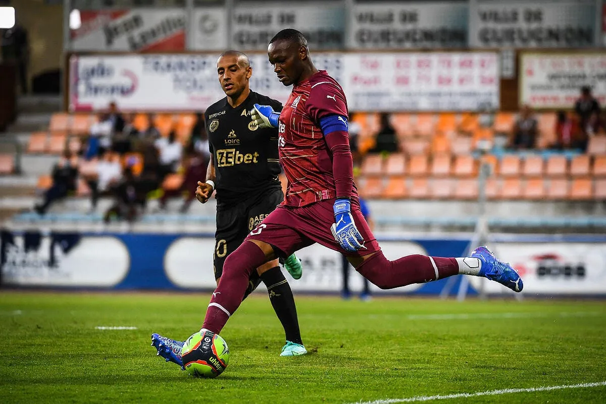 la compo de l om contre villarreal 21h sur canal icon mm1 1297 320371