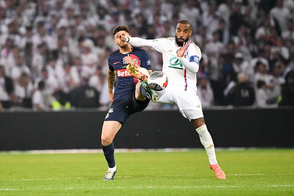 la france offre une chance en or a lacazette iconsport 227934 0456 377983