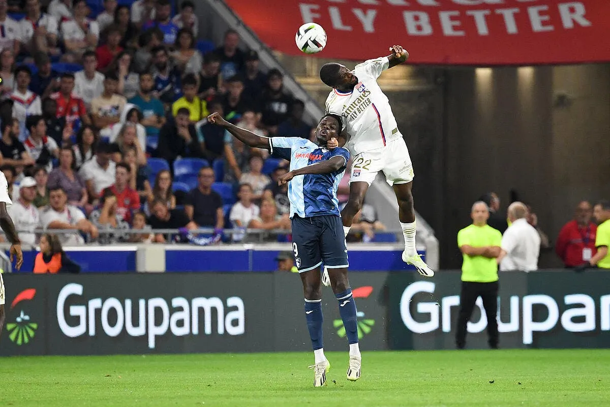 la tres bonne pioche de l ol il tient sa promesse icon csa 9788 365732