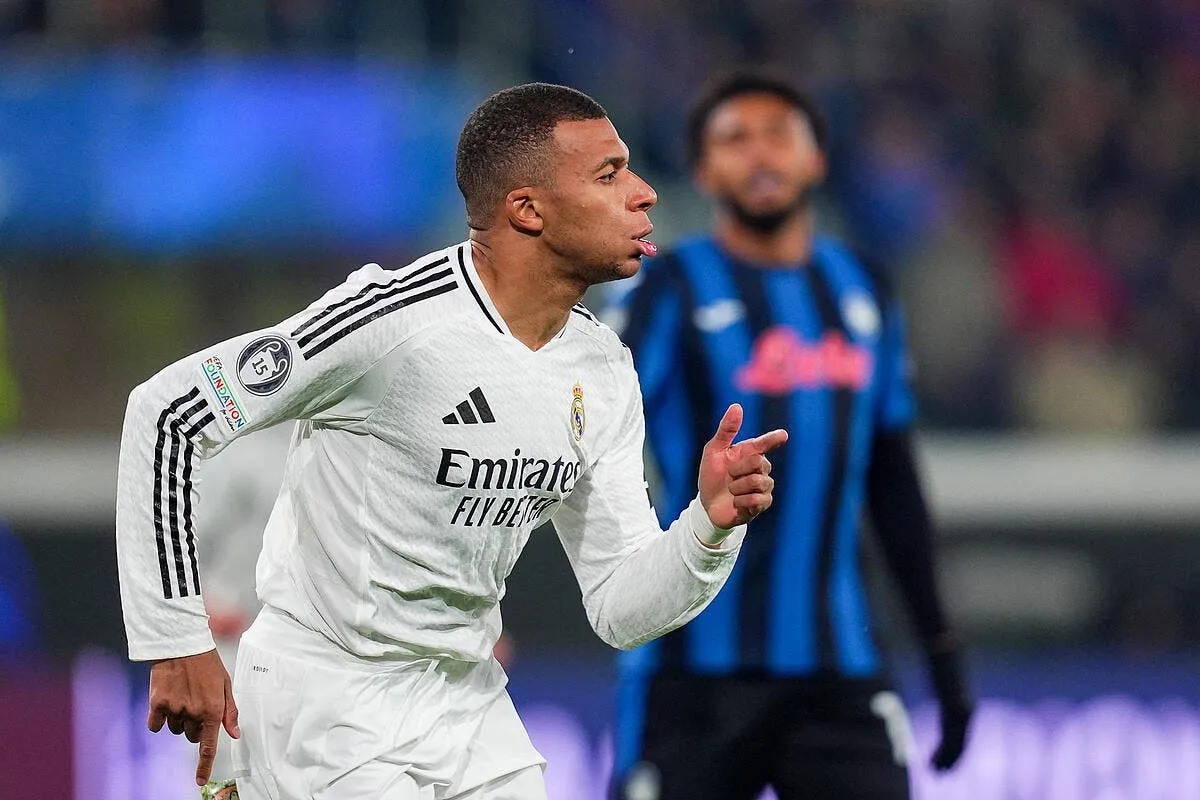 ldc buteur mais blesse kylian mbappe a la poisse iconsport 246843 0017 385159