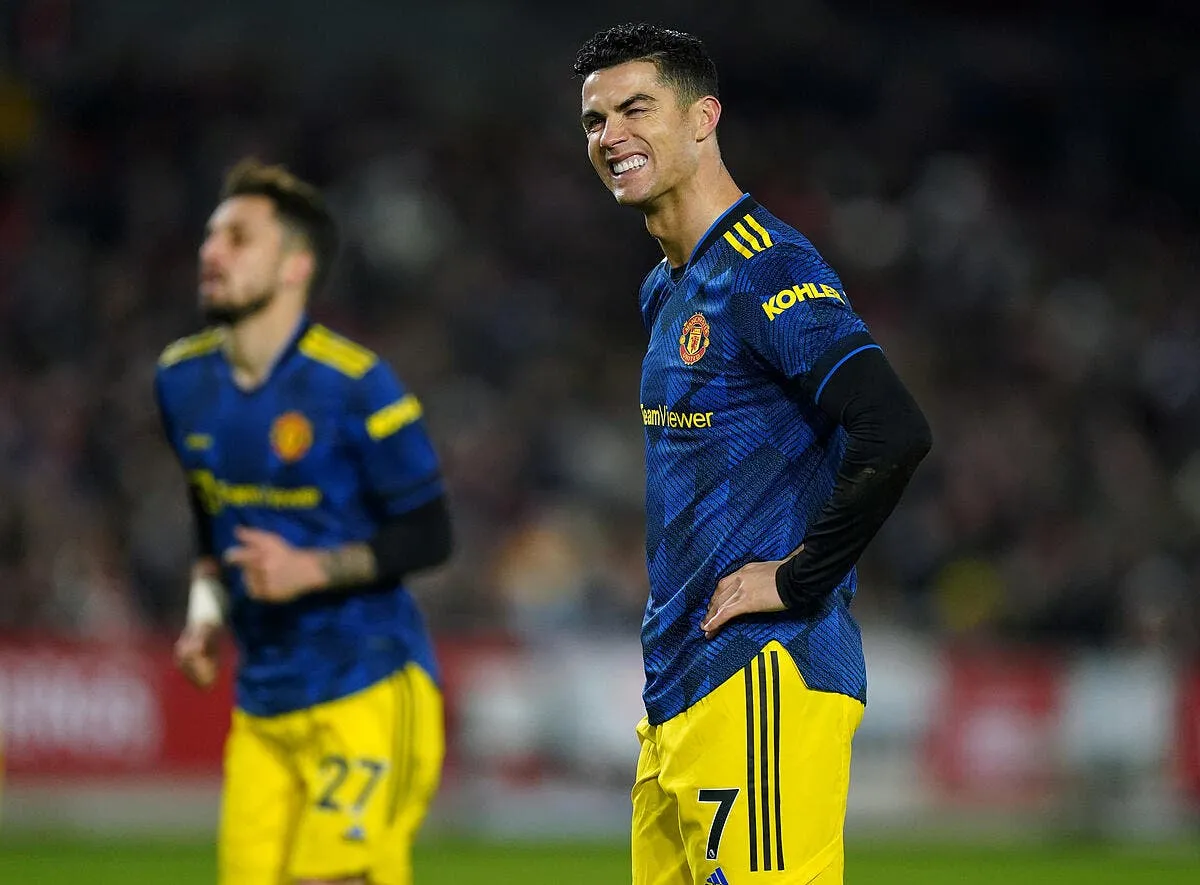 le coup de balai 16 joueurs vires a manchester united icon 022759 0091 336345