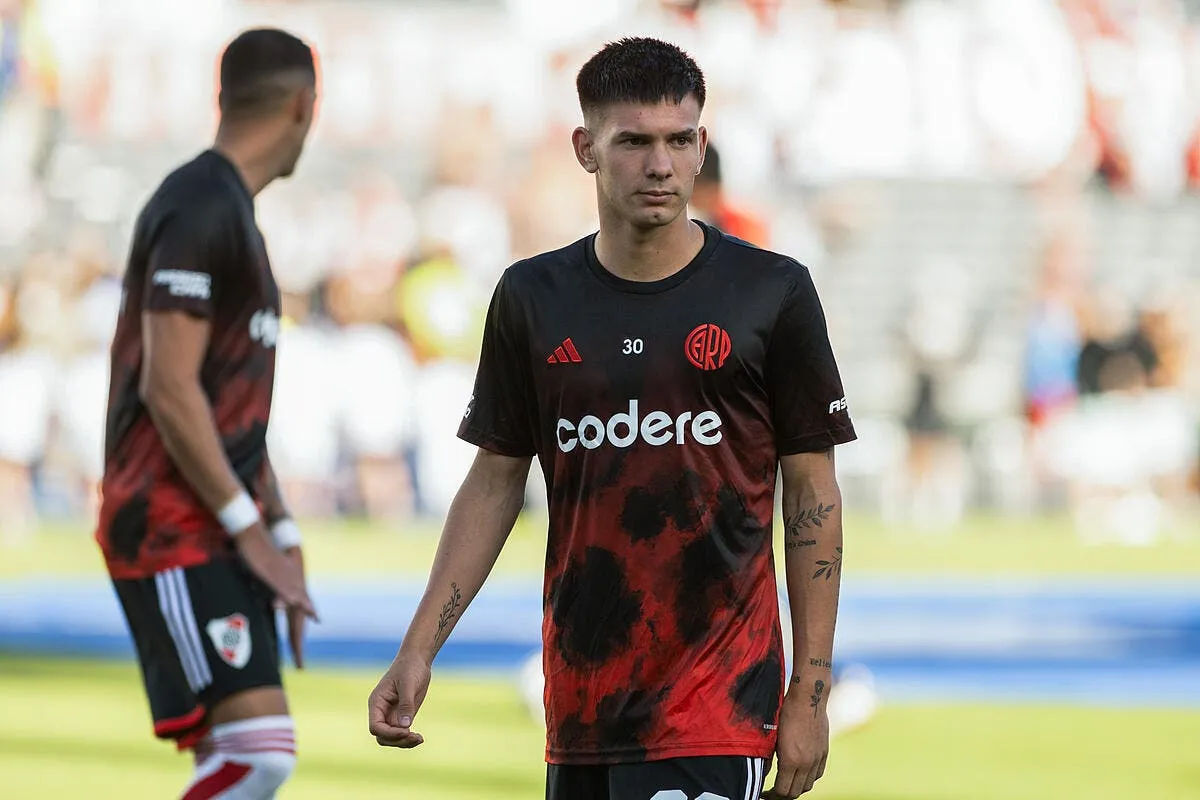 le psg lutte avec les cadors l om invite sur le dossier mastantuono 384939