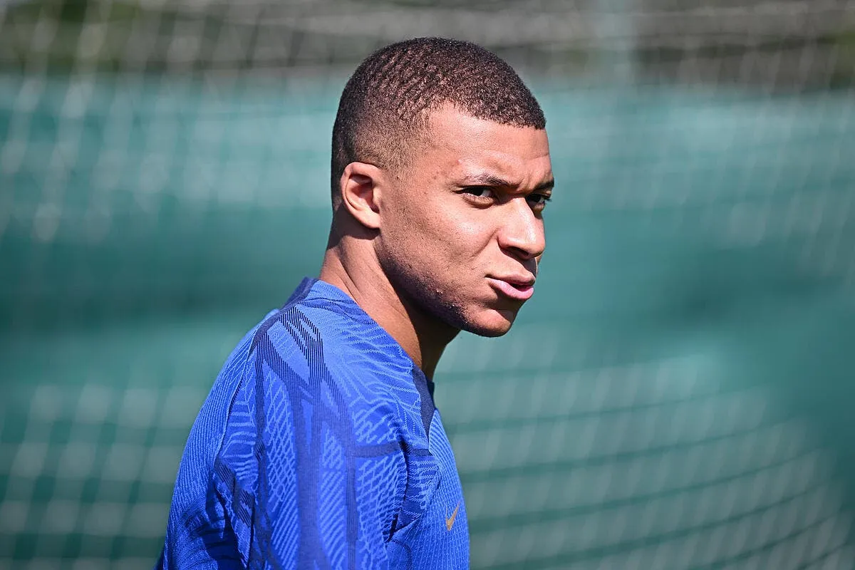 le psg macron et les fans mbappe recadre tout le monde mbappe 149 361681