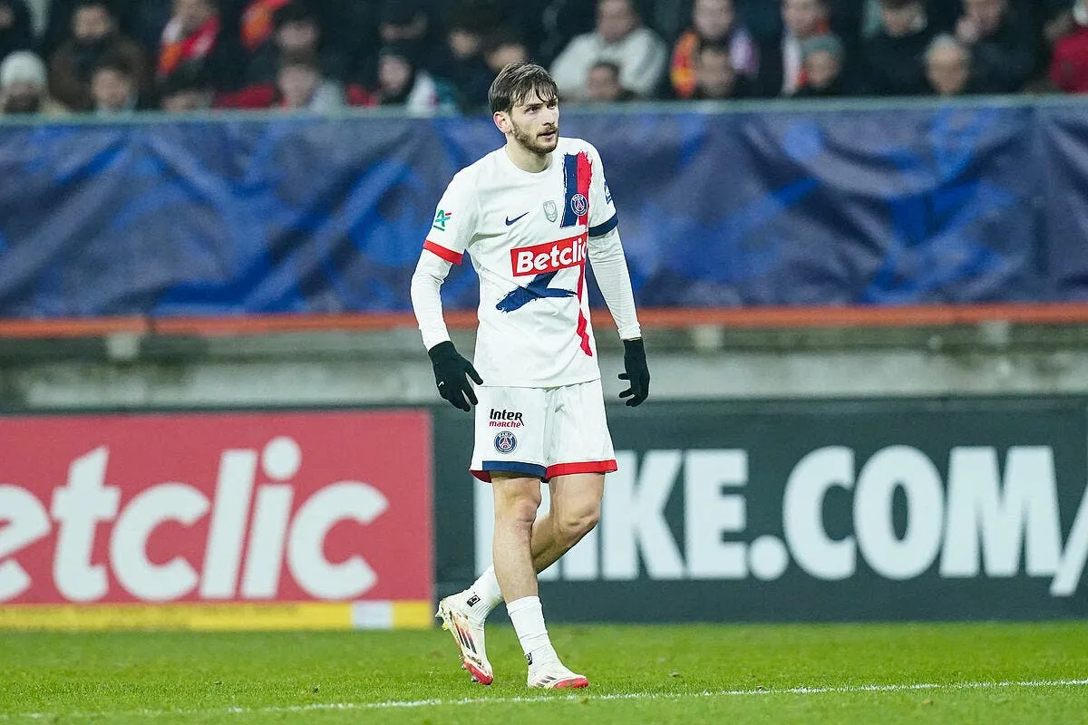 le psg n est pas l om kvaratskhelia peut prendre son temps kvaratskhelia 6 388064