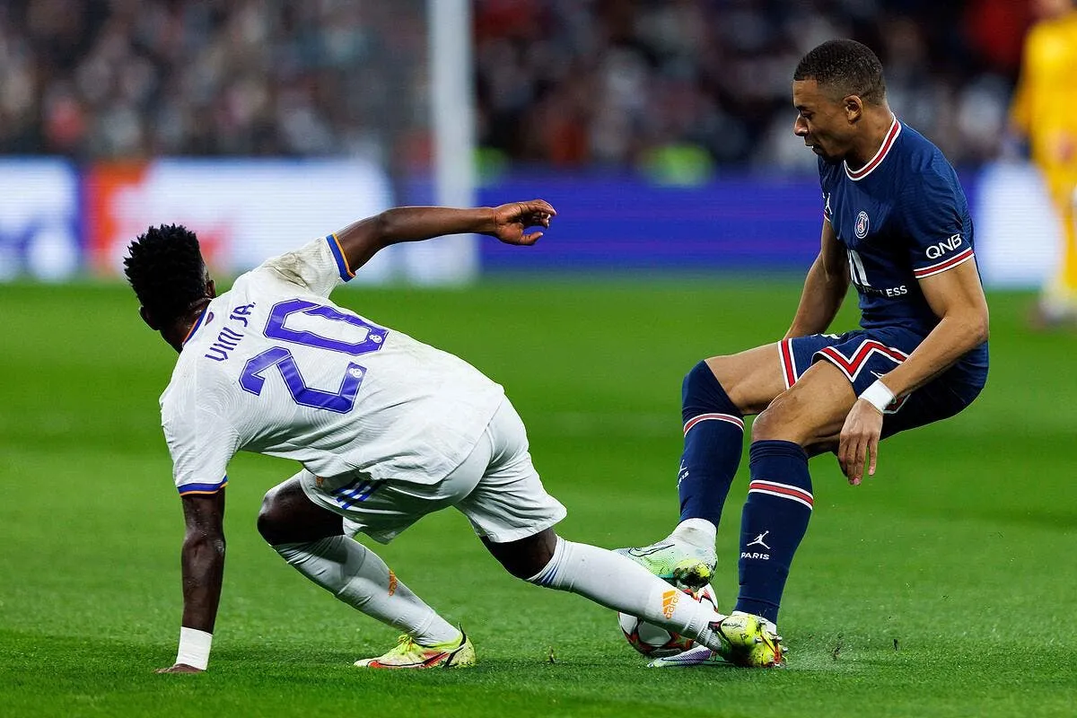 le real signe mbappe et empoche 250 me c est le coup parfait icon 071 rmcpsg20220309 059 370836