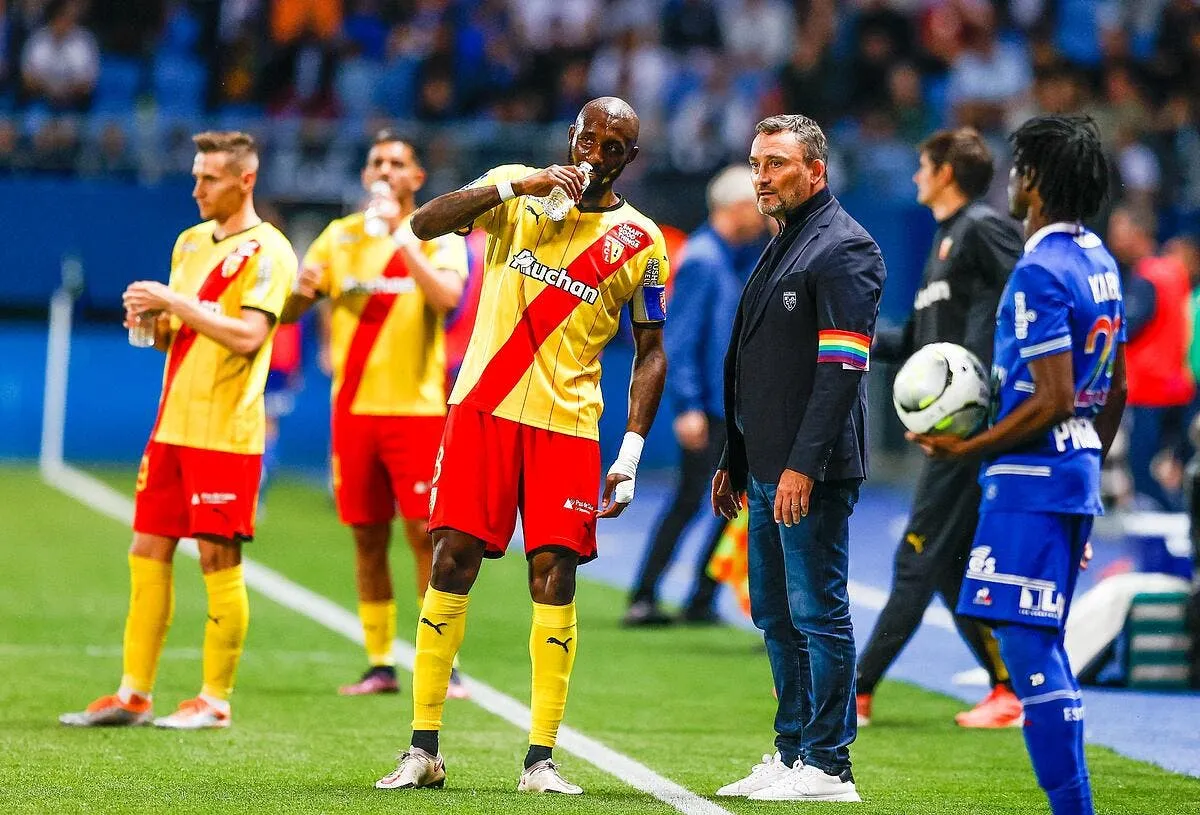 lens se prepare a faire un enorme cadeau a l om icon 62i2045 2 341295