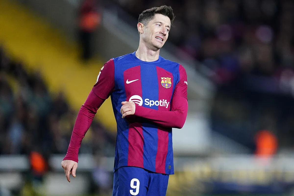 lewandowski agace le vestiaire le barca va l ejecter lewandowski 16 371943