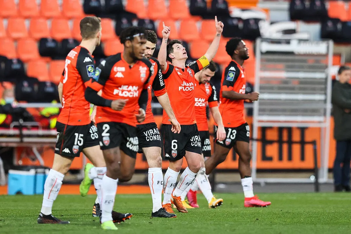lorient bat reims et poursuit sa remontada abergel 306137