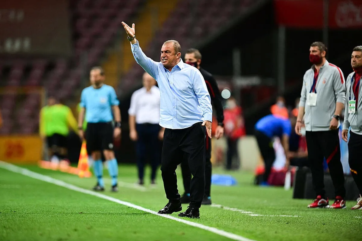 losc fatih terim la piste surprise de lille icon seskim hc galatasaray v yenimalatyaspor 150521 10 315201
