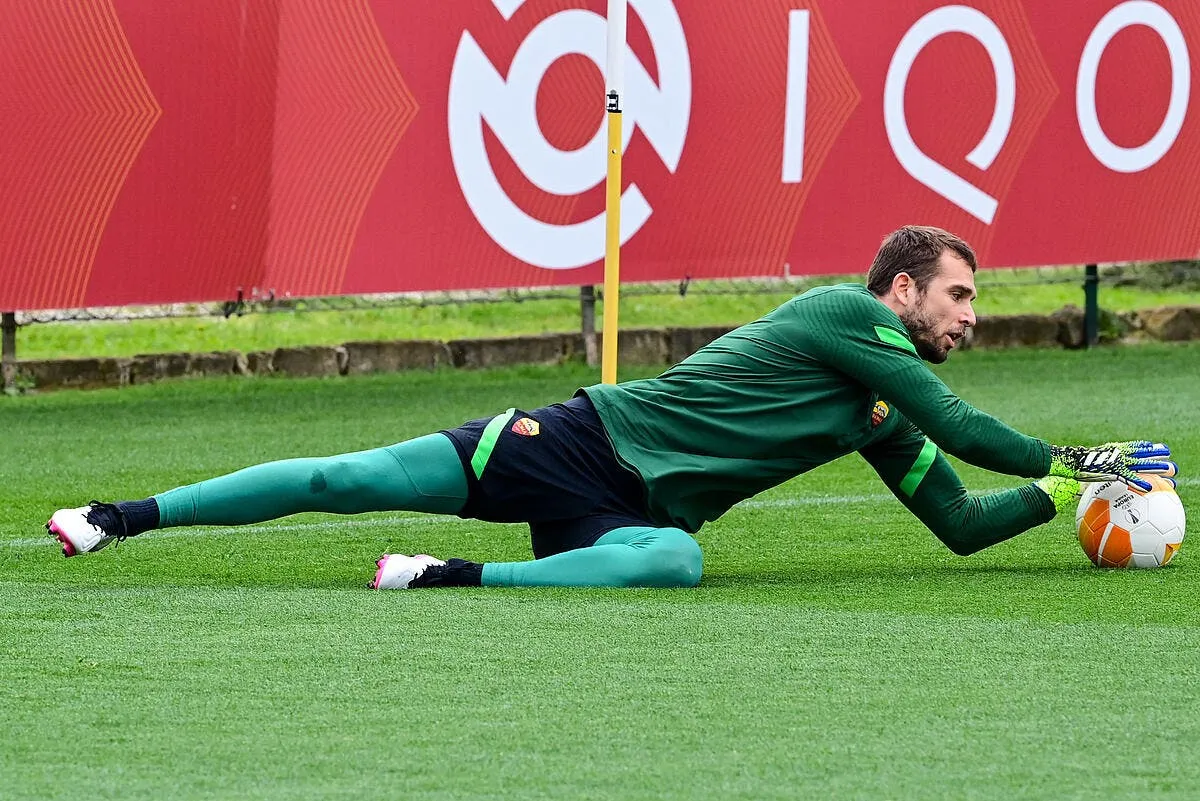 losc pau lopez successeur de mike maignan icon lp 12851847 317377