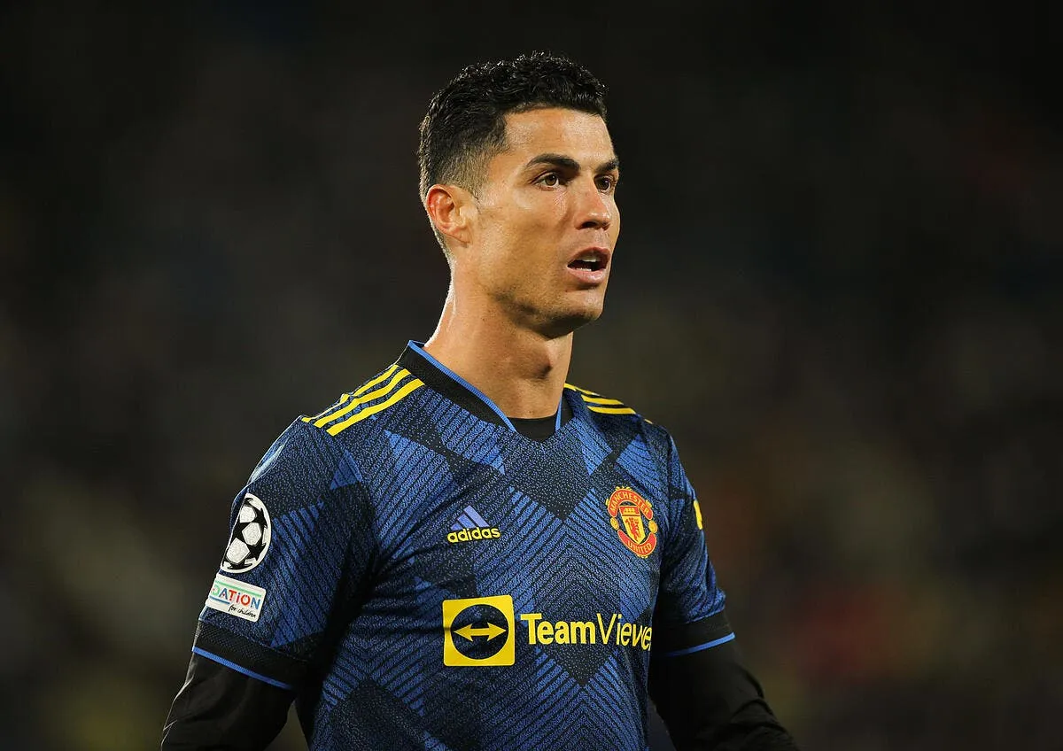 man united cristiano ronaldo enfin defendu icon 006774 0063 328827
