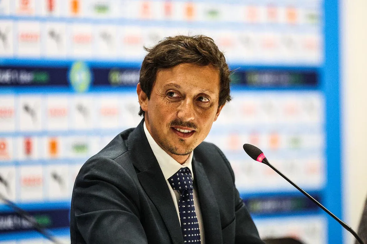 manchester united jaloux du mercato de l om icon fid 7633 346037