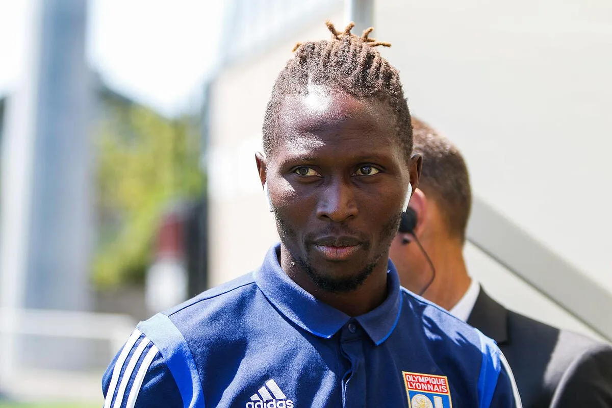 mapou yanga mbiwa va rejouer au football icon bia 130719 08 75 371581