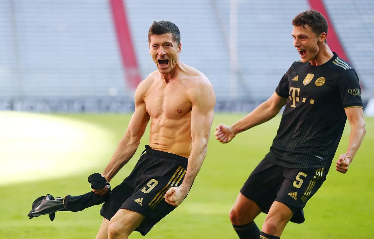 mercato cinq clubs sur lewandowski le psg est dans le coup icon 242608392 316377