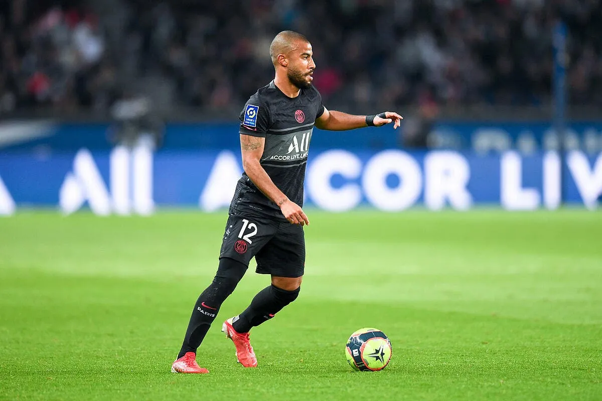 mercato express au psg rafinha s en va deja icon pl5 3270 330841