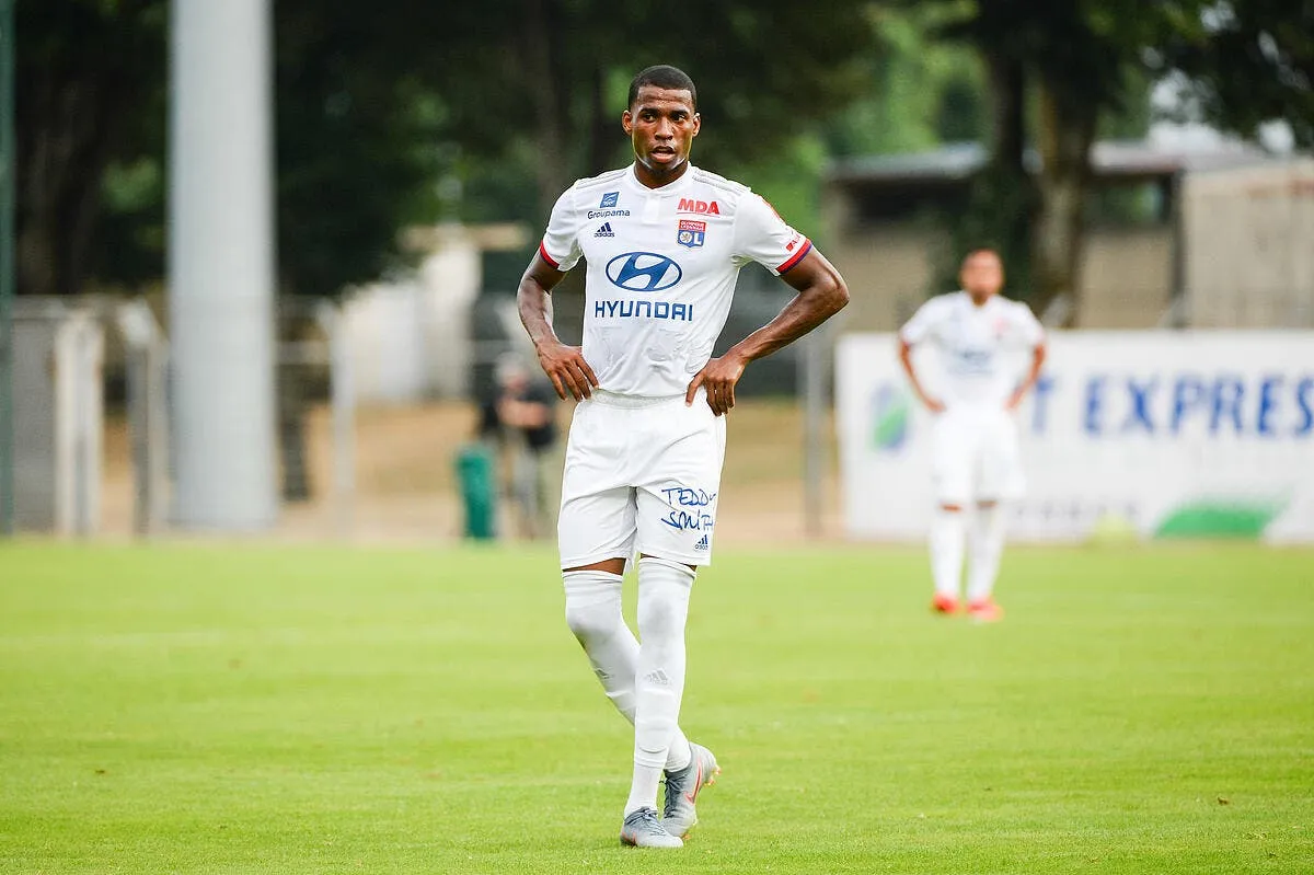 mercato pape cheikh diop joue un mauvais tour a l ol icon bap 200719 93 92 333117