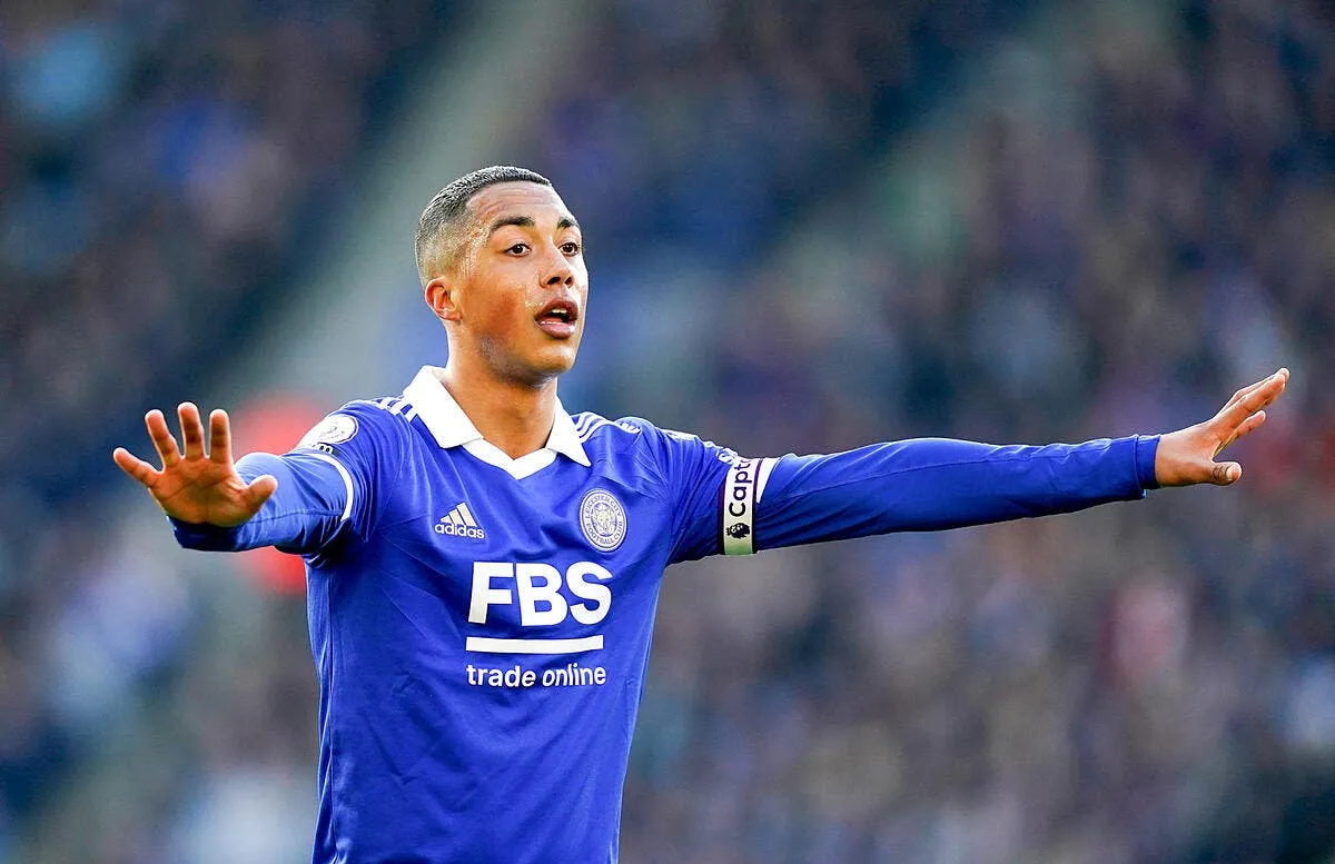mercato youri tielemans signe a aston villa icon 70663871 361488