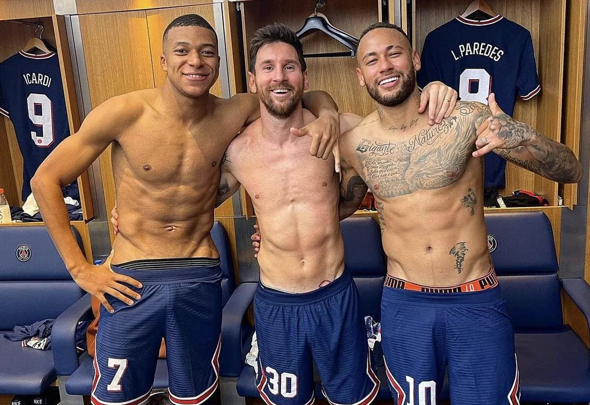 messi et neymar sont finis le psg sauve mbappe f01 357303