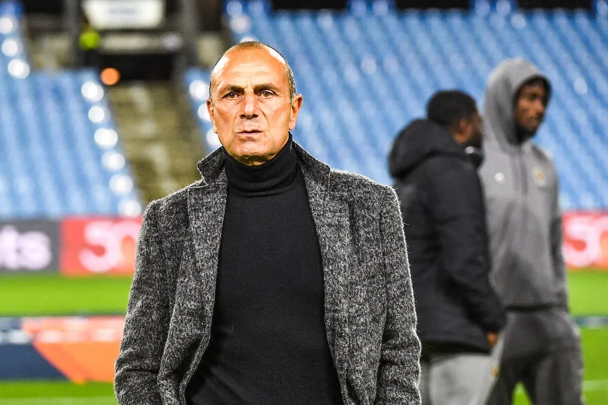 mhsc der zakarian repond a sakho avec un beau tacle appuye icon iconsport der 4680 368174