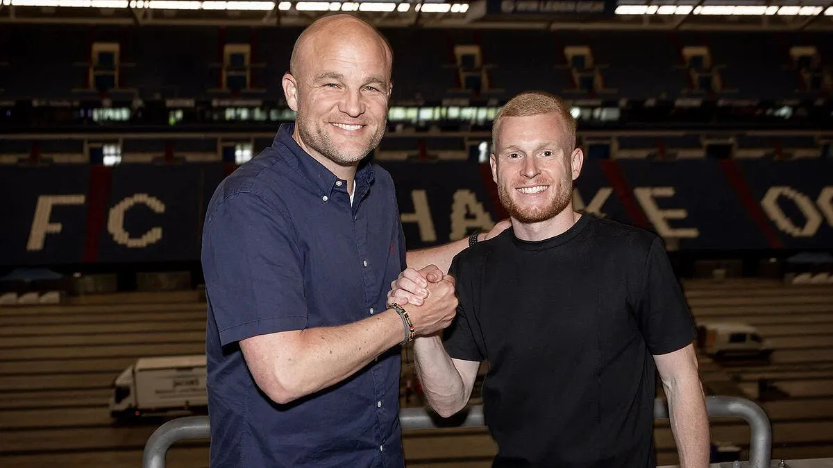 mhsc florent mollet signe a schalke 04 220608 schroeder mollet 343027