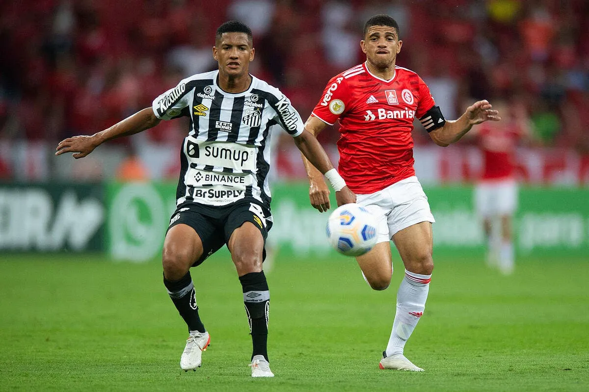 newcastle fonce sur le neymar 2 0 le psg range le champagne icon 008740 0002 343611