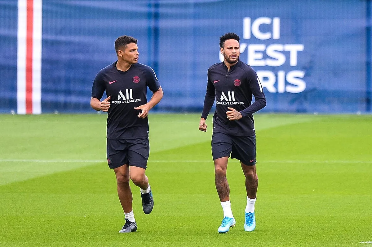 neymar et messi vires thiago silva crache sur le psg icon bap 170819 93 16 366322