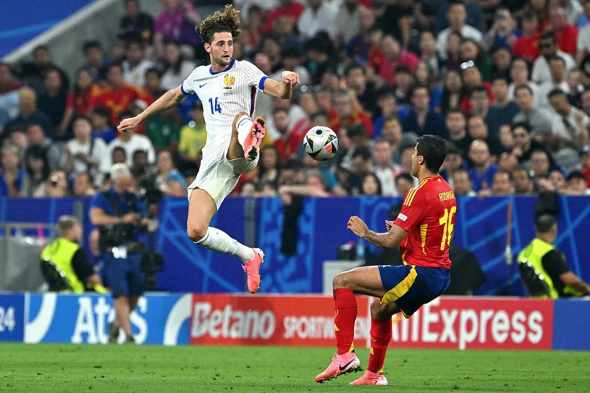 officiel adrien rabiot est un joueur de l om iconsport 233945 0317 381323