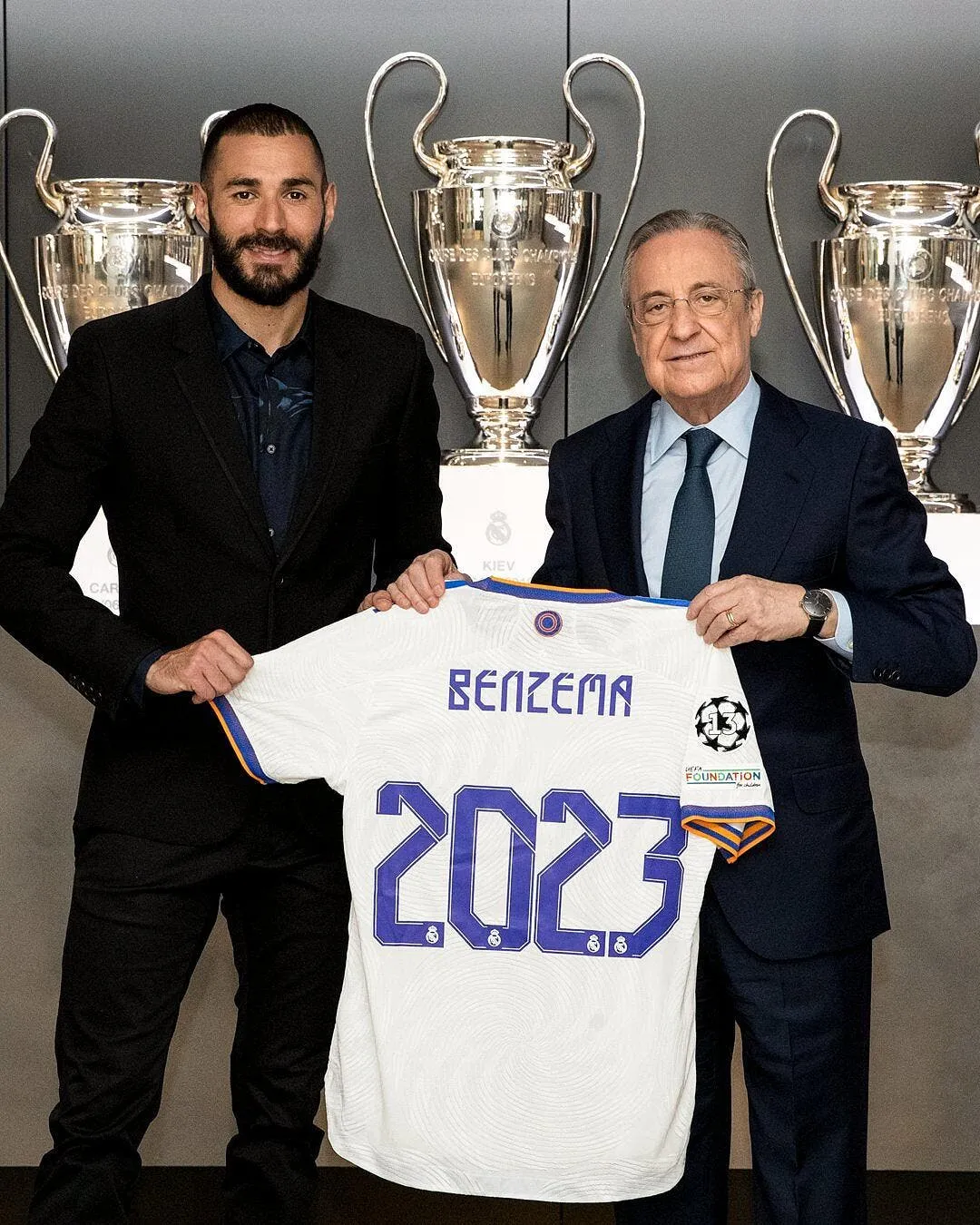 officiel benzema prolonge au real madrid e9o8hvuxiamuqph 321821