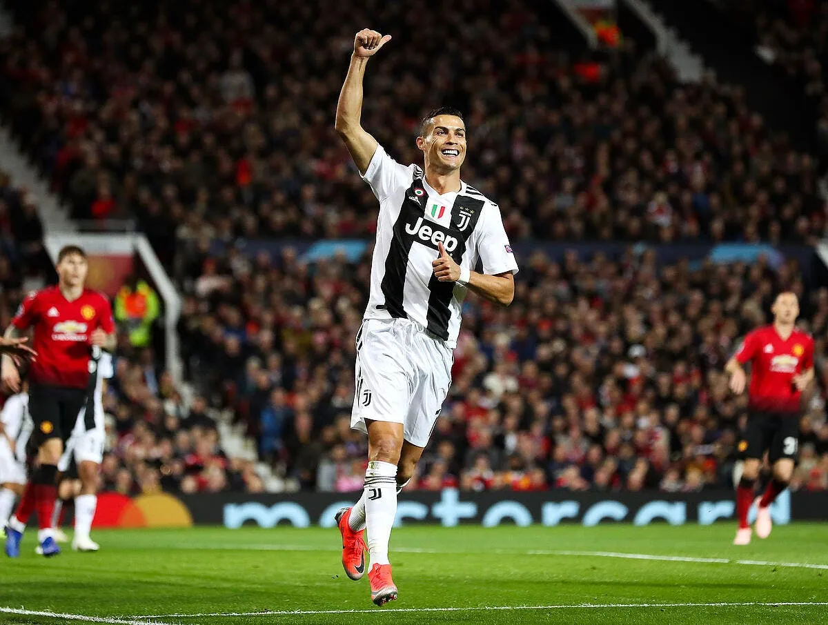 officiel cristiano ronaldo de retour a manchester united icon 39287305 322349