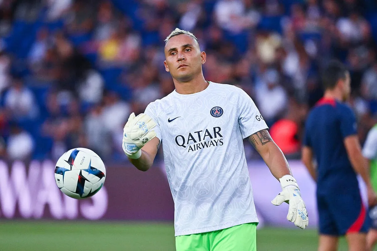 officiel keylor navas reste au psg icon dib 280822 10 06 349399