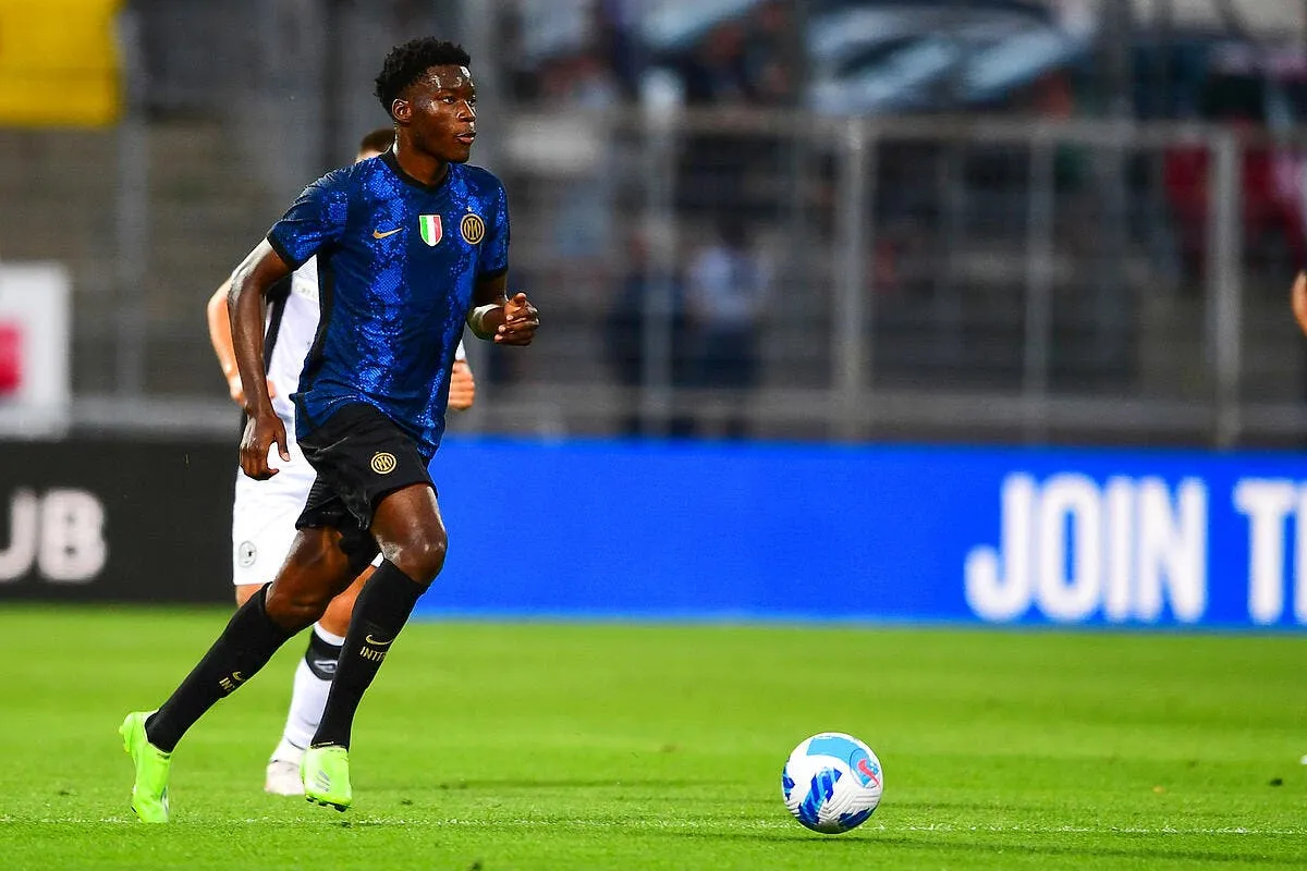 officiel lucien agoume de l inter a brest icon 560 lugfci20210717 027 322689