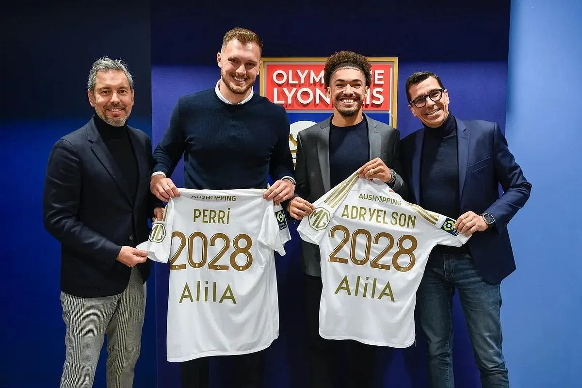 officiel perri et adryelson renforcent l ol dlg 9192 8649455043 370149