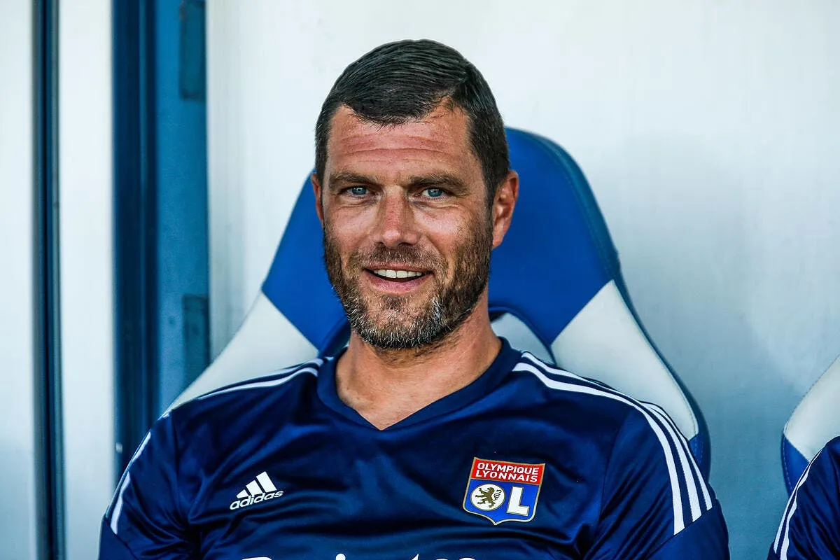 officiel remy vercoutre prolonge a l ol icon 25i9322 346471