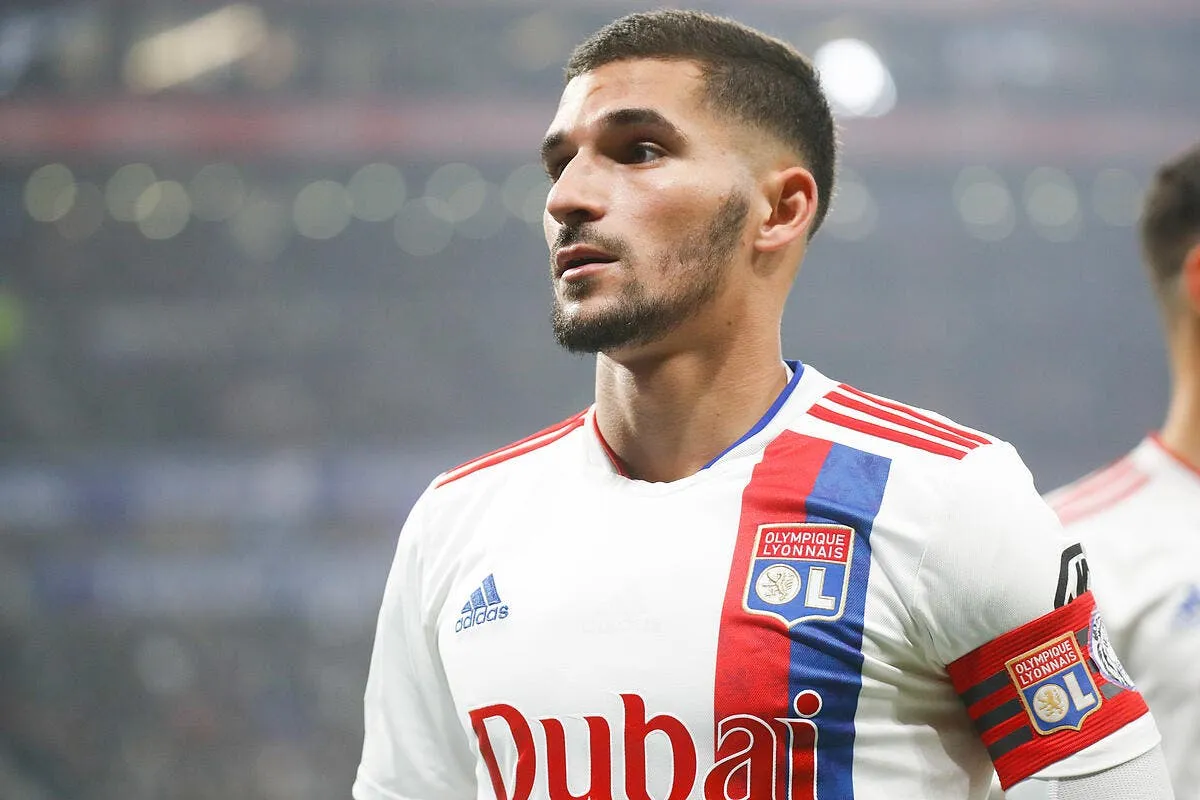 ol 13 millions et carvalho lyon d accord pour vendre aouar icon 25i3650 345569