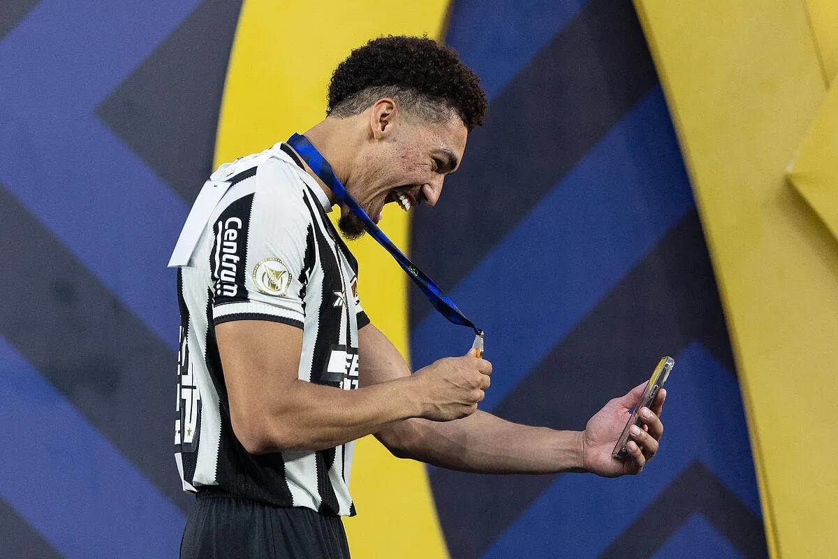 ol adryelson envoye en belgique mais pas a molenbeek iconsport 246714 0026 386570