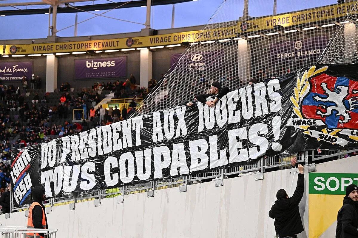 ol aulas n a pas aime du tout cette banderole icon ab9 3146 359273