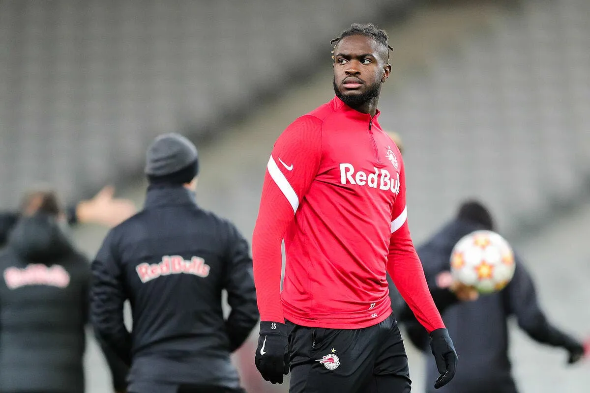 ol bourreau de lewandowski solet envoie un message de paix solet 335041
