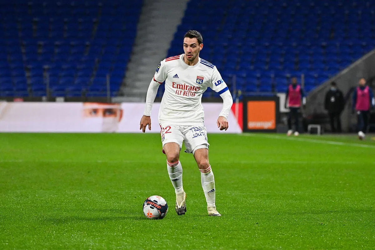 ol de sciglio lyon refuse de payer un transfert icon adi 2082 311003
